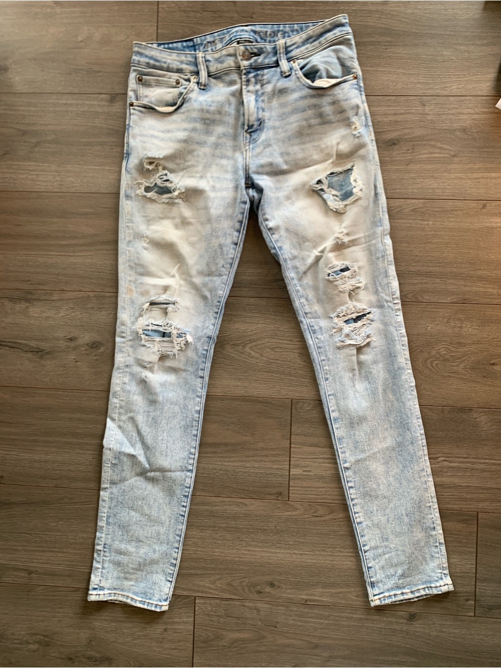 American Eagle Outfitters Light Wash Distressed Slim Jeans